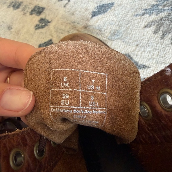Dr. Martens Brown Leather women’s Boots - Picture 3 of 3